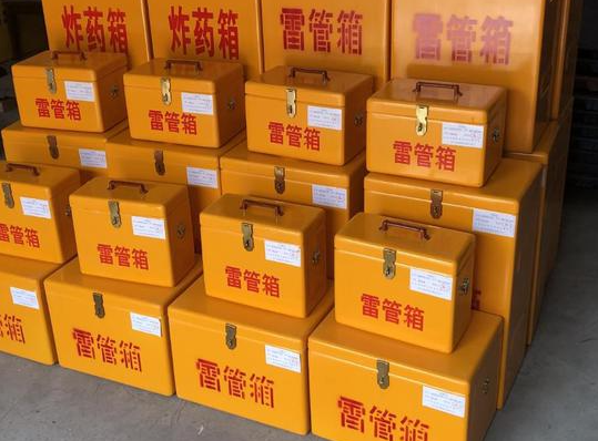 宁夏玻璃钢雷管箱的使用寿命一般是多少？