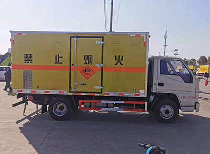 宁夏爆破器材运输车技术升级与安全合规新趋势